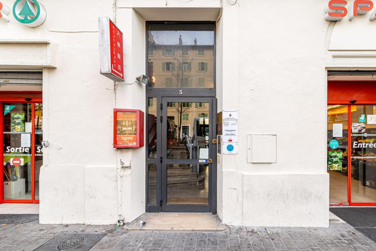 Studio Travel 24M2, 120M Vieux-Port ,Clim , Wifi ,Acces Autonome Avec Code Марсилия Екстериор снимка